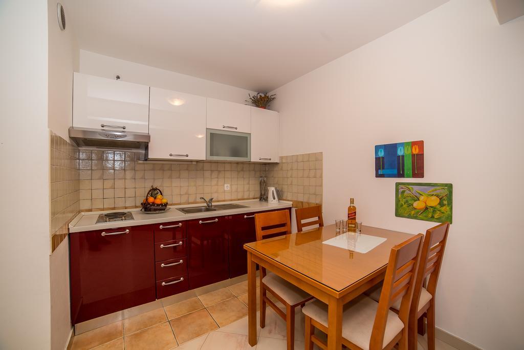 Apartments Kristina Makarska Eksteriør billede