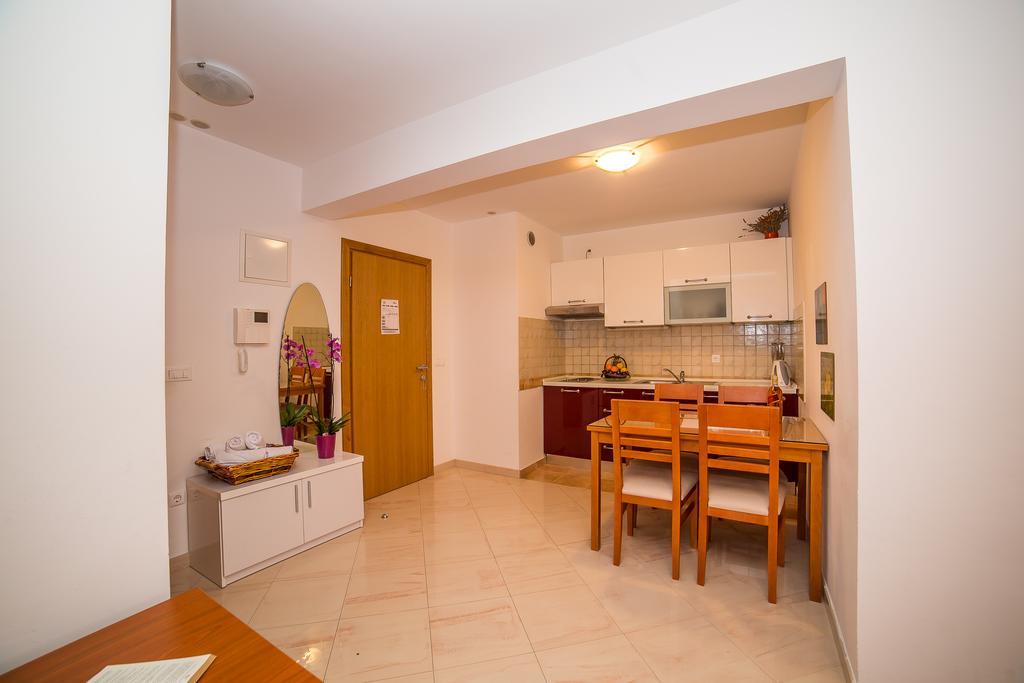 Apartments Kristina Makarska Eksteriør billede