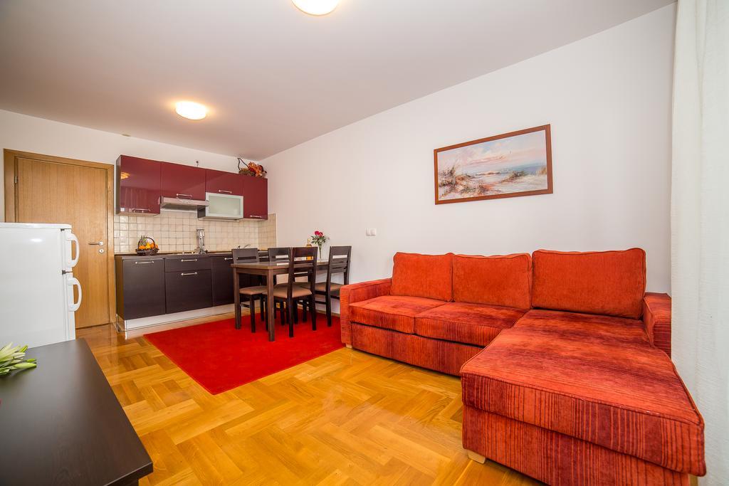 Apartments Kristina Makarska Eksteriør billede