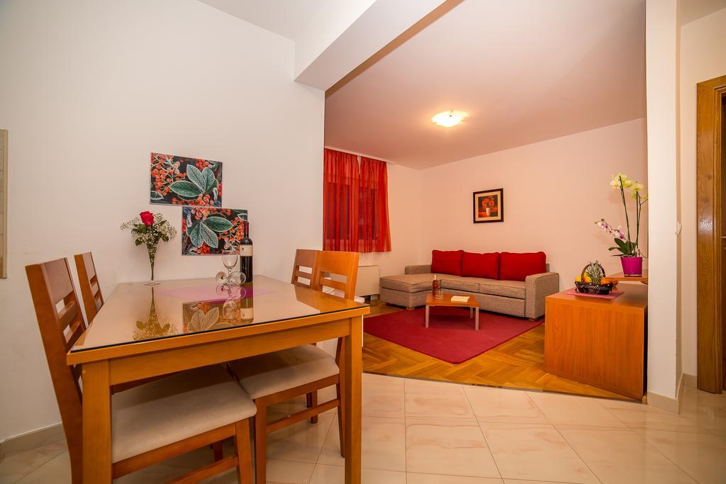 Apartments Kristina Makarska Eksteriør billede